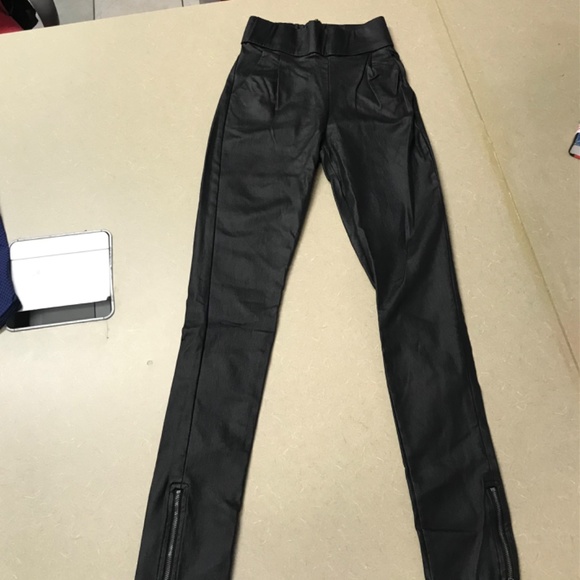 White Fox Women’s Pant - Picture 10 of 16